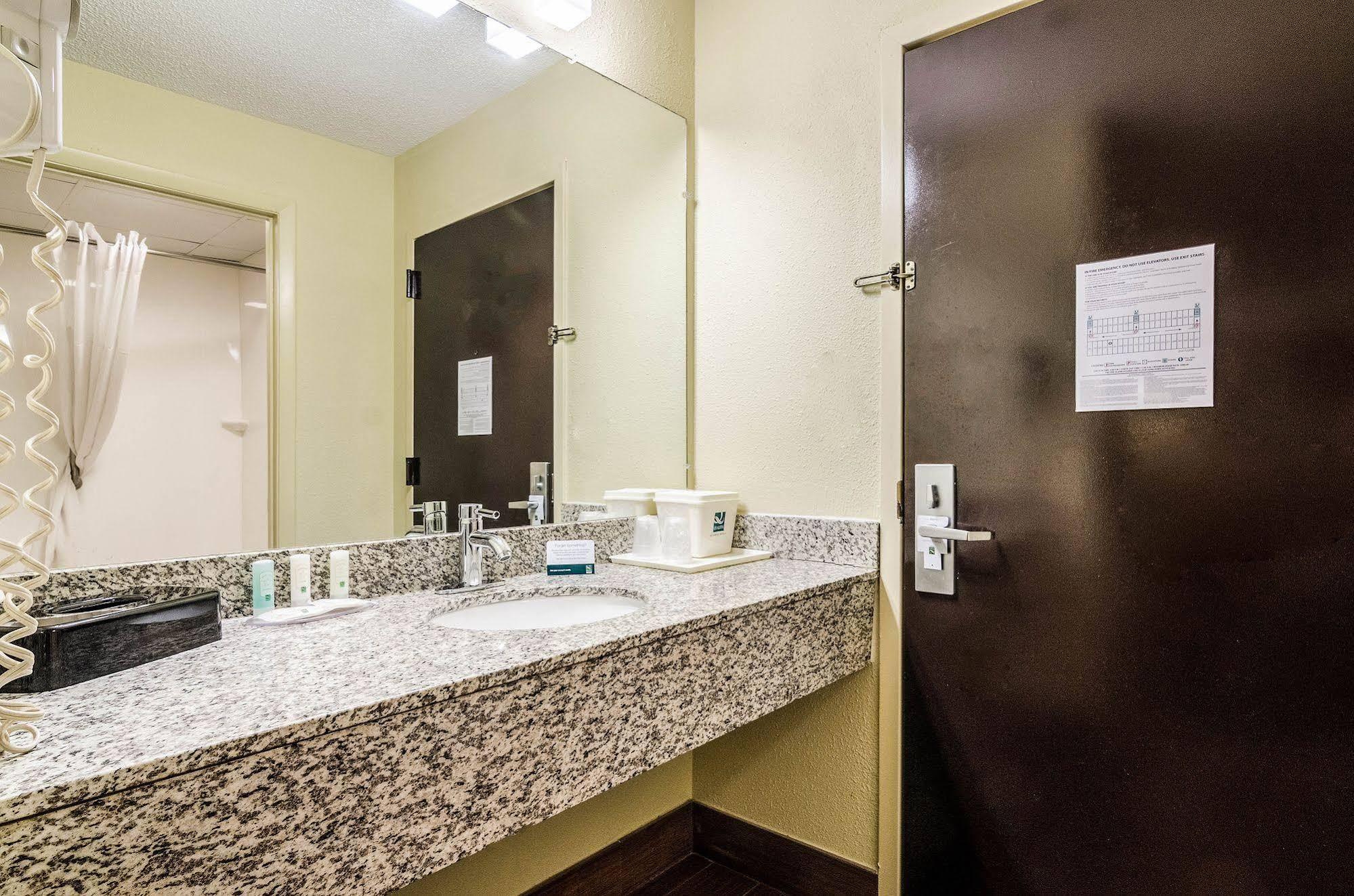 Quality Inn Whiteville North Exteriér fotografie